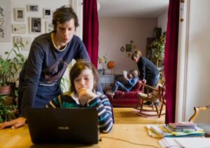 Des outils d&rsquo;IA pour parents pour améliorer l&rsquo;apprentissage à domicile